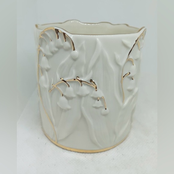 Lennox fine china ivory colour votive tea light with gold accents. New. - Picture 4 of 9